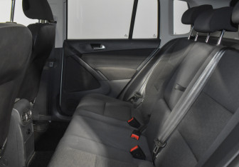 Подержанный автомобиль Volkswagen Tiguan 2012 года (11 фото)