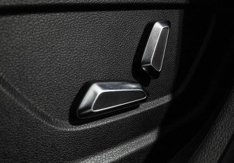 Подержанный автомобиль Geely Coolray 2023 года (20 фото)