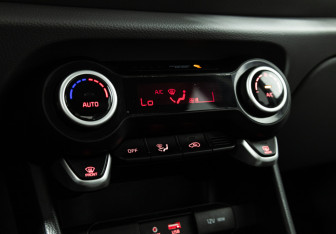 Подержанный автомобиль Kia Picanto 2018 года (17 фото)