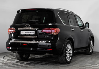 Подержанный автомобиль Infiniti QX80 2016 года (7 фото)