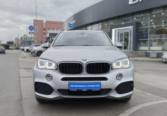 Подержанный автомобиль BMW X5 2016 года (2 фото)