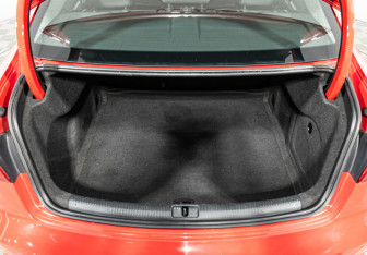 Подержанный автомобиль Audi A3 Sedan 2014 года (18 фото)