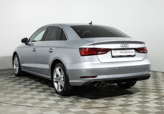 Подержанный автомобиль Audi A3 Sedan 2020 года (7 фото)