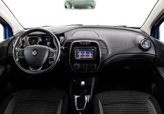 Подержанный автомобиль Renault Kaptur 2016 года (10 фото)