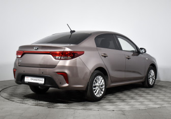 Подержанный автомобиль Kia Rio Sedan 2019 года (5 фото)
