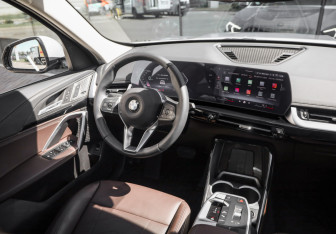 Подержанный автомобиль BMW X1 2024 года (13 фото)