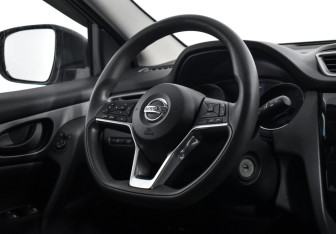 Подержанный автомобиль Nissan Qashqai 2018 года (14 фото)