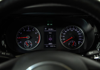 Подержанный автомобиль Kia K5 2020 года (12 фото)