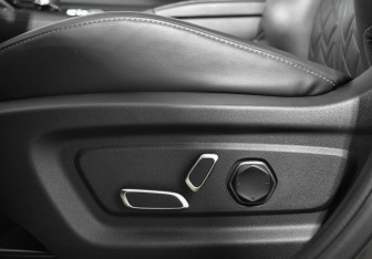 Подержанный автомобиль Changan UNI-K 2022 года (21 фото)