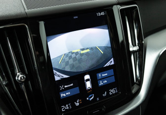 Подержанный автомобиль Volvo XC60 2019 года (17 фото)