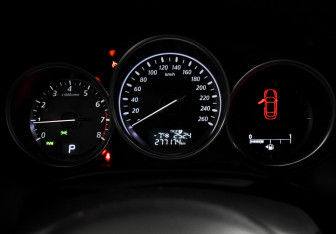 Подержанный автомобиль Mazda CX-5 2012 года (20 фото)