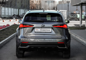 Подержанный автомобиль Lexus NX 2018 года (6 фото)