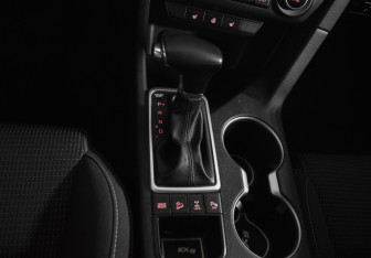 Подержанный автомобиль Kia Sportage 2016 года (17 фото)
