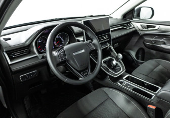 Подержанный автомобиль Haval M6 2025 года (11 фото)