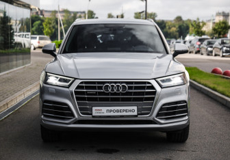 Подержанный автомобиль Audi Q5 2020 года (4 фото)