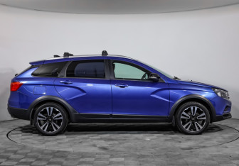 Подержанный автомобиль LADA (ВАЗ) Vesta Wagon 2021 года (8 фото)