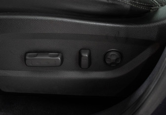 Подержанный автомобиль Hyundai Santa Fe 2013 года (15 фото)