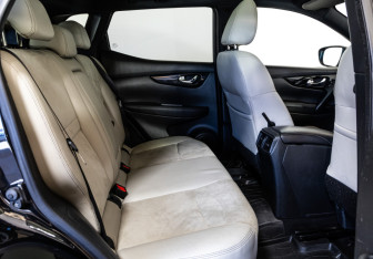 Подержанный автомобиль Nissan Qashqai 2016 года (17 фото)