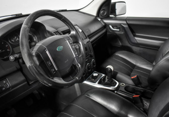 Подержанный автомобиль Land Rover Freelander 2010 года (9 фото)