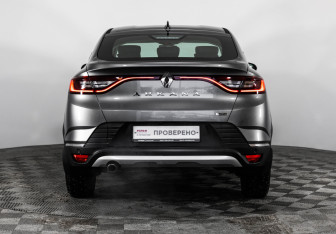 Подержанный автомобиль Renault Arkana 2021 года (7 фото)