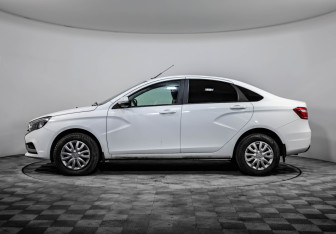 Подержанный автомобиль LADA (ВАЗ) Vesta Sedan 2021 года (4 фото)