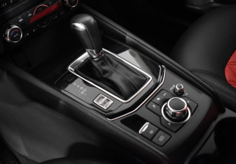 Подержанный автомобиль Mazda CX-5 2018 года (12 фото)