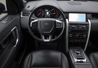Подержанный автомобиль Land Rover Discovery Sport 2018 года (13 фото)