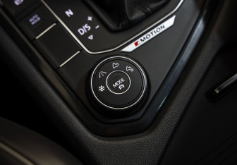 Подержанный автомобиль Volkswagen Tiguan 2019 года (16 фото)