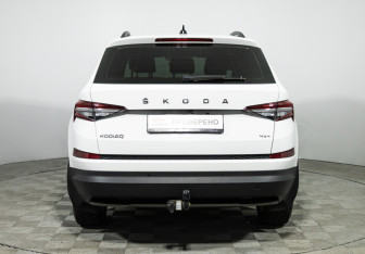 Подержанный автомобиль Skoda Kodiaq 2022 года (6 фото)