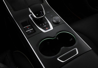 Подержанный автомобиль Omoda C5 2023 года (21 фото)