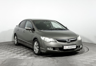 Подержанный автомобиль Honda Civic Sedan 2007 года (3 фото)
