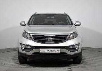 Подержанный автомобиль Kia Sportage 2013 года (2 фото)