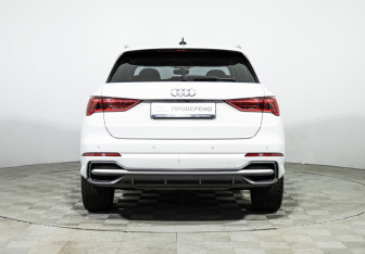 Подержанный автомобиль Audi Q3 2020 года (6 фото)