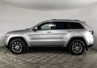 Подержанный автомобиль Jeep Grand Cherokee 2013 года (8 фото)