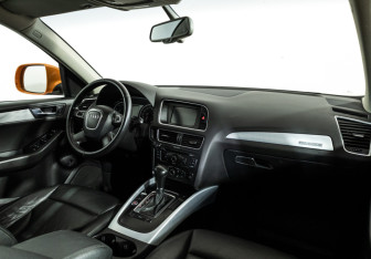 Подержанный автомобиль Audi Q5 2011 года (9 фото)