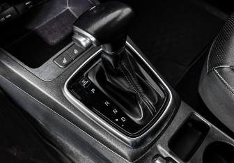 Подержанный автомобиль Kia Rio Hatchback 2021 года (11 фото)
