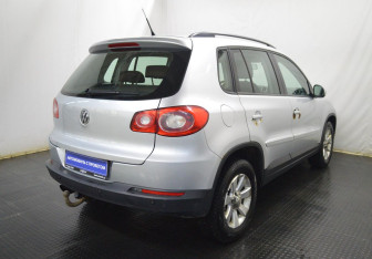 Подержанный автомобиль Volkswagen Tiguan 2011 года (5 фото)