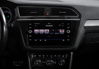 Подержанный автомобиль Volkswagen Tiguan 2018 года (19 фото)