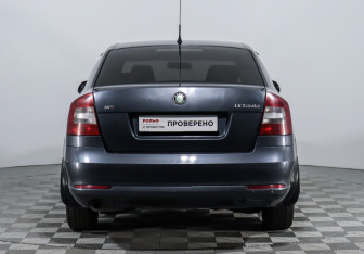 Подержанный автомобиль Skoda Octavia Liftback 2008 года (5 фото)