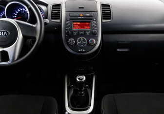 Подержанный автомобиль Kia Soul 2012 года (12 фото)