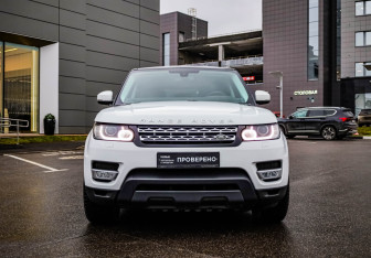 Подержанный автомобиль Land Rover Range Rover Sport 2015 года (5 фото)