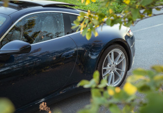 Подержанный автомобиль Porsche 911 Coupe 2021 года (20 фото)