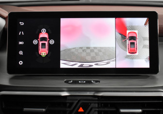 Подержанный автомобиль Geely Coolray 2022 года (20 фото)