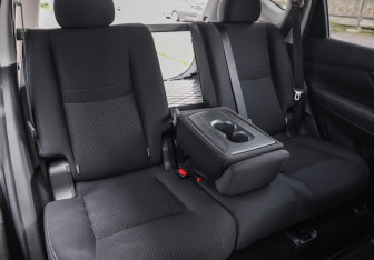 Подержанный автомобиль Nissan X-Trail 2022 года (25 фото)