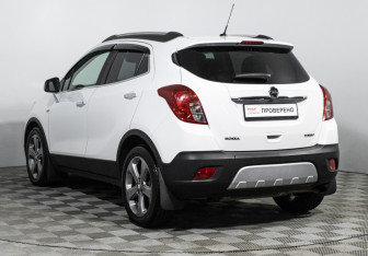 Подержанный автомобиль Opel Mokka 2014 года (7 фото)