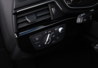 Подержанный автомобиль Audi A5 Liftback 2019 года (27 фото)