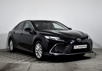 Подержанный автомобиль Toyota Camry Sedan 2021 года (3 фото)