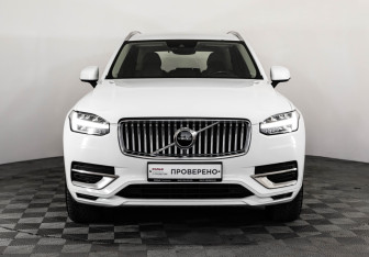 Подержанный автомобиль Volvo XC90 2019 года (3 фото)