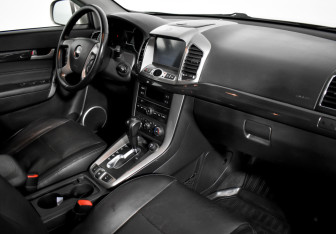 Подержанный автомобиль Chevrolet Captiva 2013 года (13 фото)