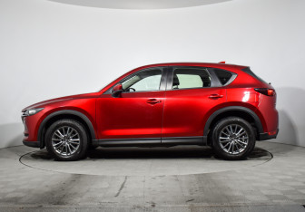Подержанный автомобиль Mazda CX-5 2017 года (8 фото)